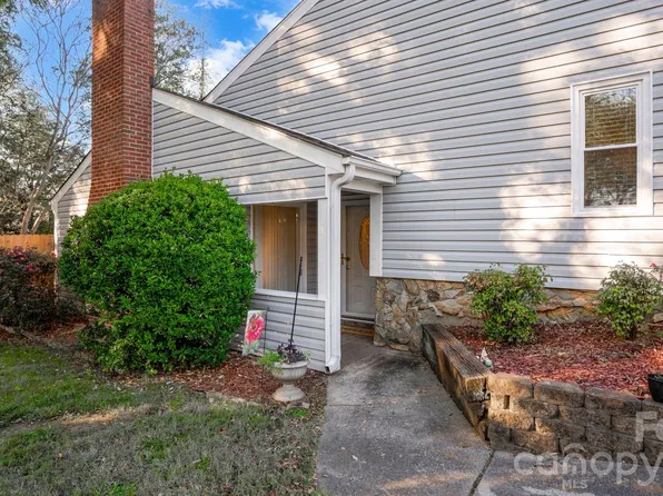 1702 Renard Ridge Rd, Charlotte, NC 28212