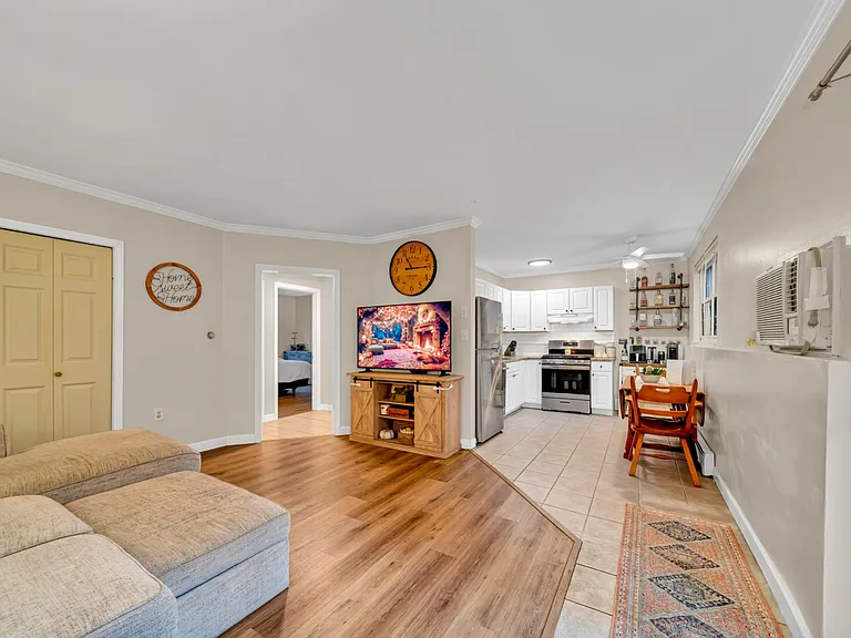 70 Farrwood Ave #7 — Photo 7