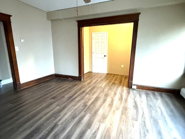 735 Main St #2