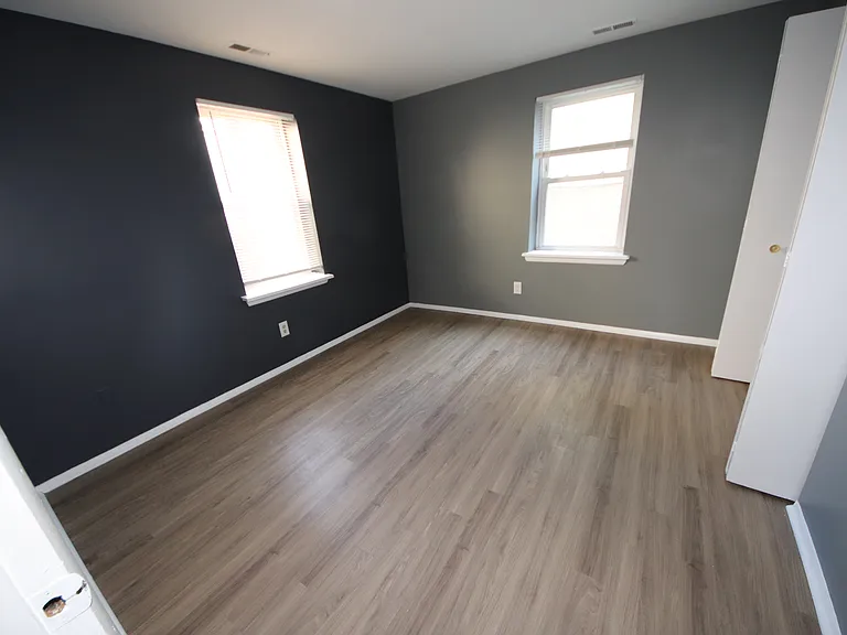 17 E Centre St #4 — Photo 7