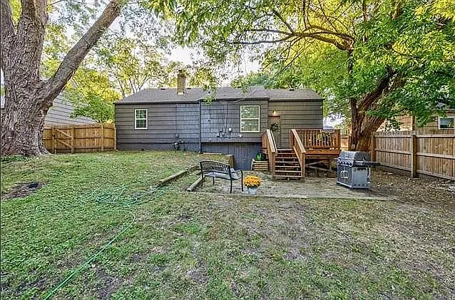 6739 Roe Ave — Photo 2