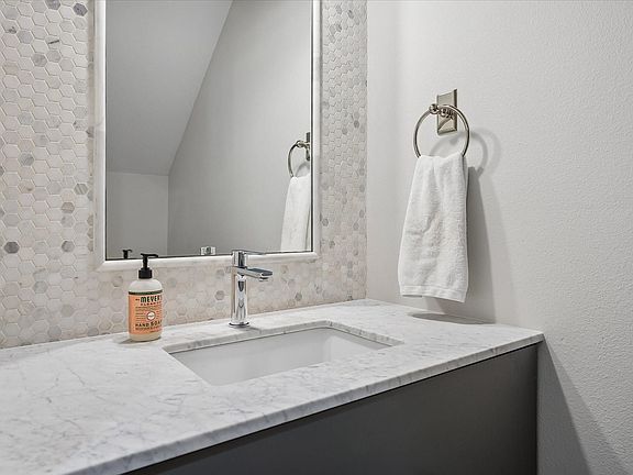 Powder bath