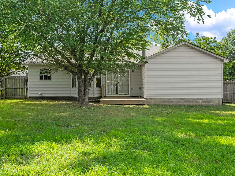 13 Holly Brook Cv — Photo 29