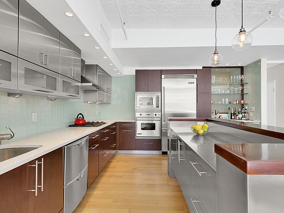 5th image of 48 Walker St #5A