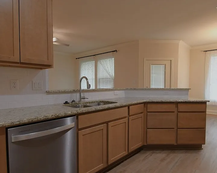 6067 Hamilton Meadows Way — Photo 11