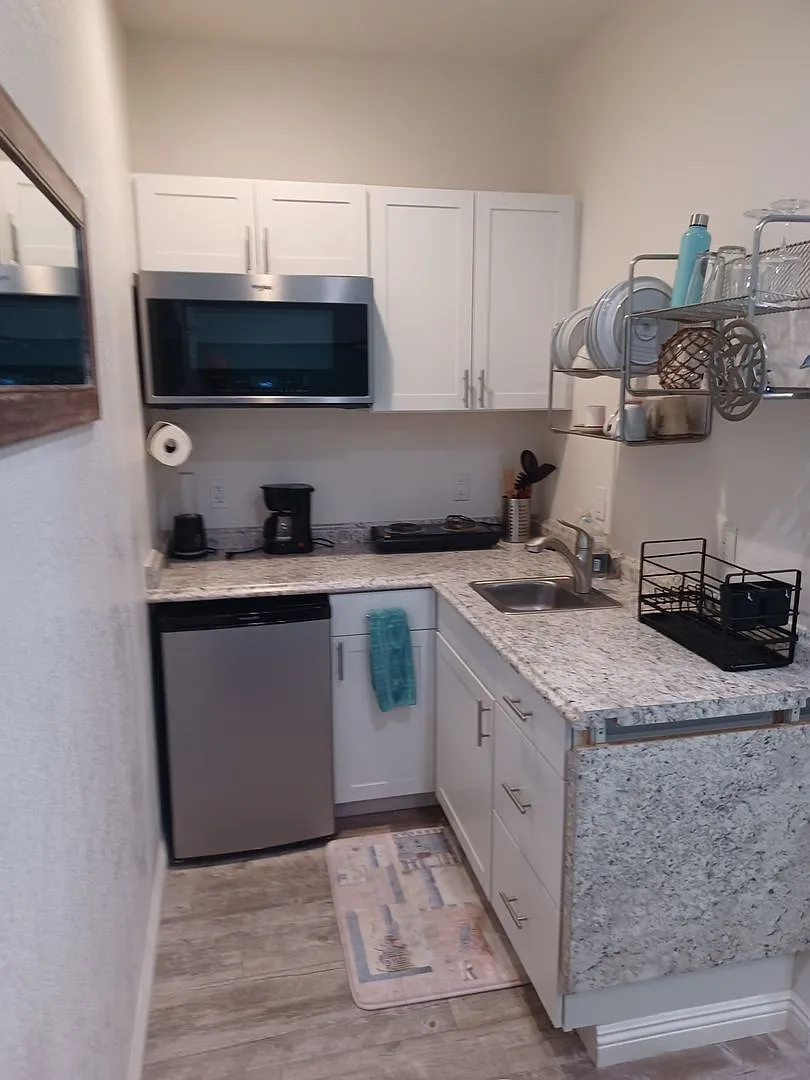 Studio/ADU at Prestigious Fire Mountain Neighborhood — Photo 4