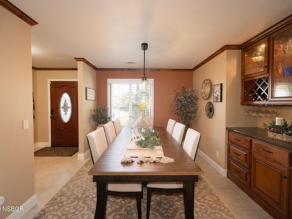4th image of 873 Melinda Ct