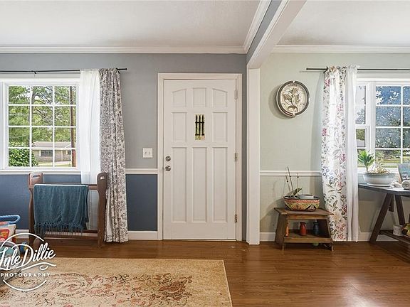 5th image of 574 S 5th St