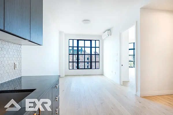 Rented by EXR | media 2