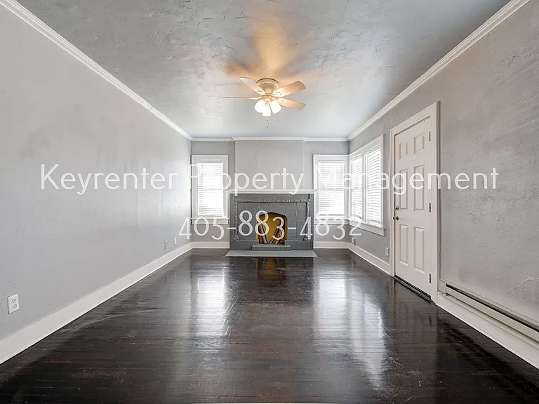 1123 NW 30th St — Photo 7