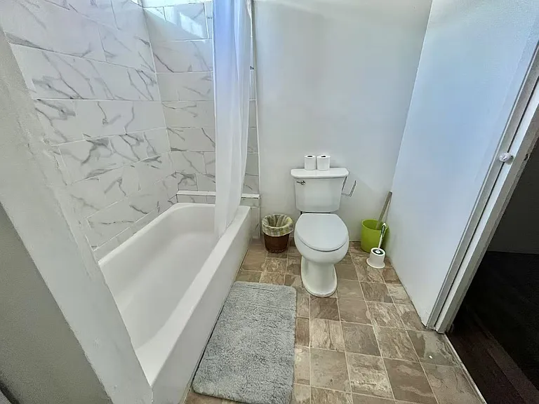 7033 7th Ave #2 — Photo 4