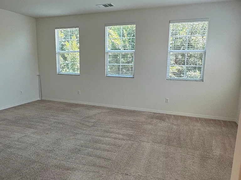 1540 Cantabria Pl — Photo 11