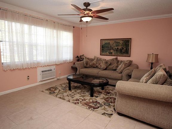 3rd image of 51 Windsor #C