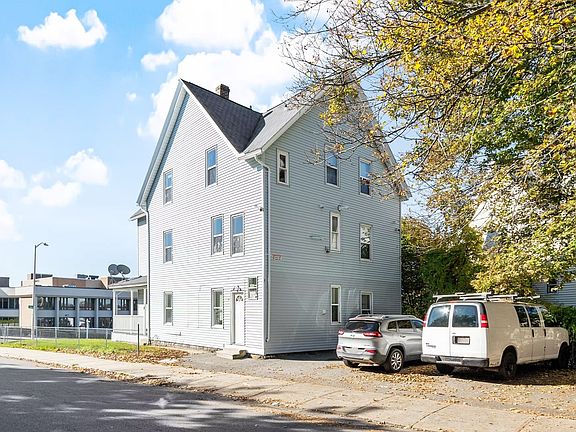 5th image of 17 Winthrop St
