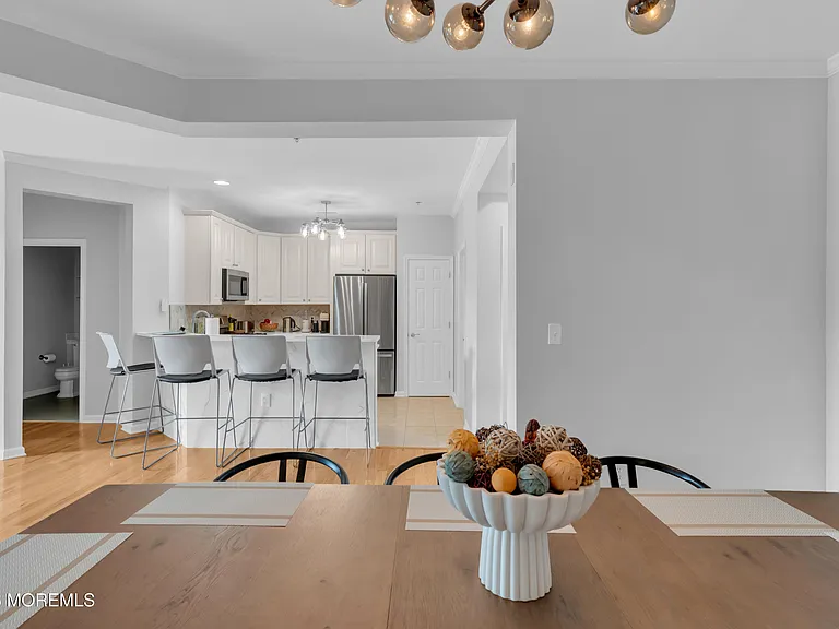 22 Cooper Ave #113 — Photo 9