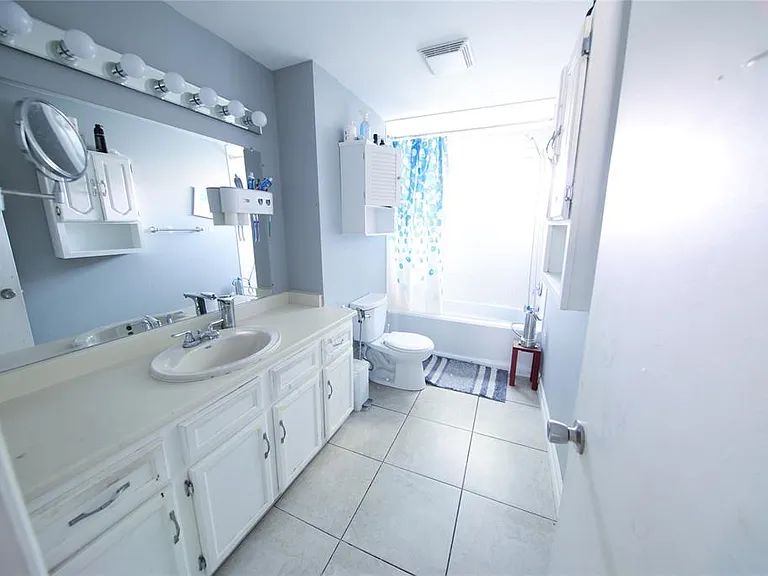 883 Assiniboine Cres — Photo 16