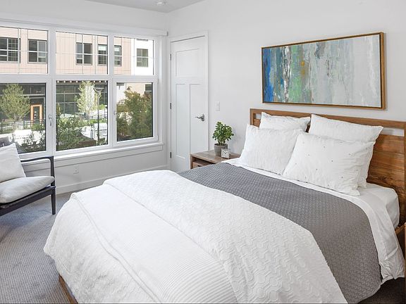 5th image of 130 A Ave #379