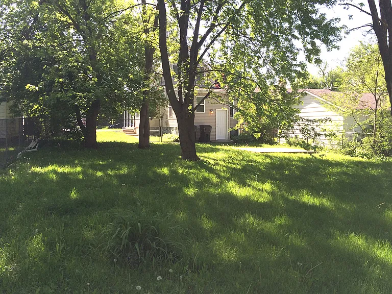 3217 Emmaus Ave — Photo 25