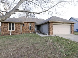 910 Breann Ct, Nixa, MO 65714