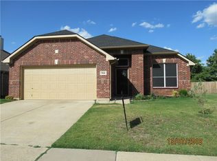 5844 Somerton Dr, Grand Prairie, TX 75052