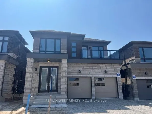 14 Periwinkle Rd, Springwater, ON L9X 2E2