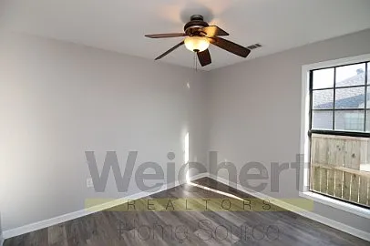 704 N 4th St — Photo 9