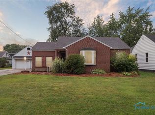 108 Elm St, Walbridge, OH 43465