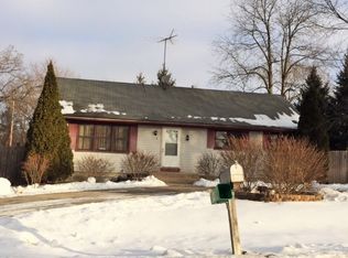 118 Kohl Ave, Spring Grove, IL 60081