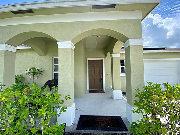 3rd image of 14687 SW Sandy Oaks Loop