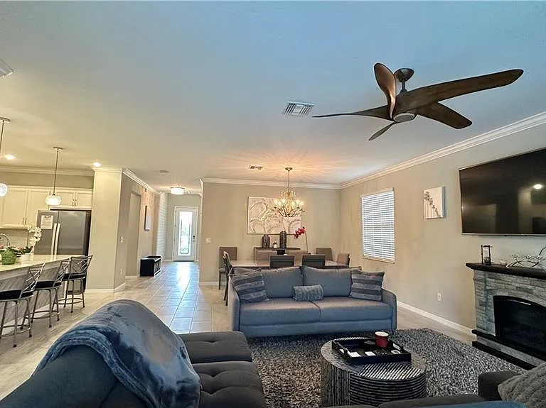 19347 Elston Way — Photo 6
