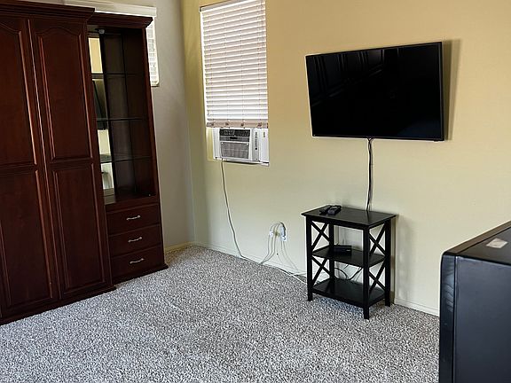 5th image of 3306 Holly Oak Ln