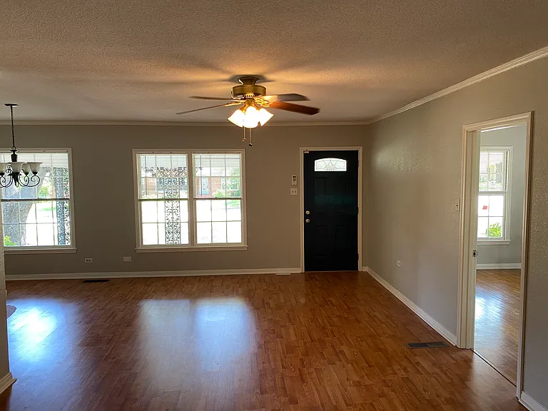 3825 Hubby Ave — Photo 8