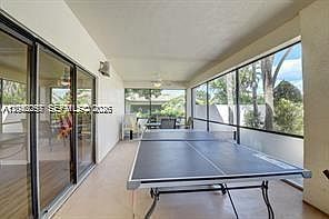5th image of 10301 Greenbriar Ct