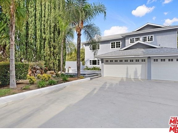 4th image of 21315 Mulholland Dr