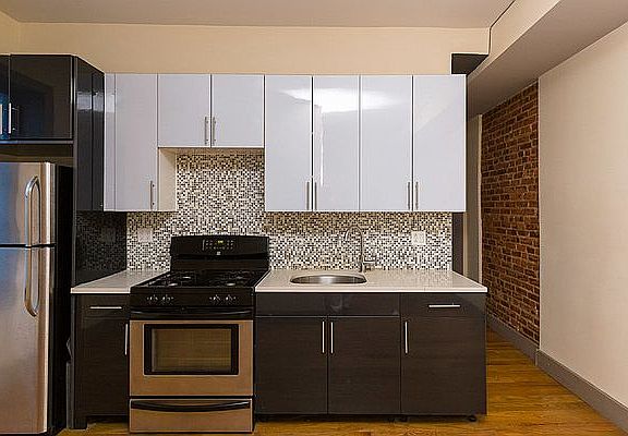 2nd image of 705 Saint Marks Ave APT 2
