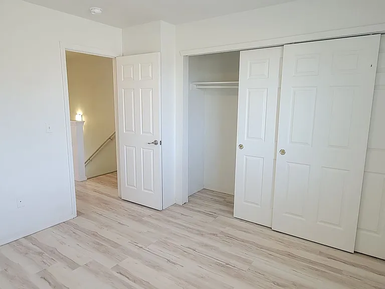 3205 N Main St — Photo 14