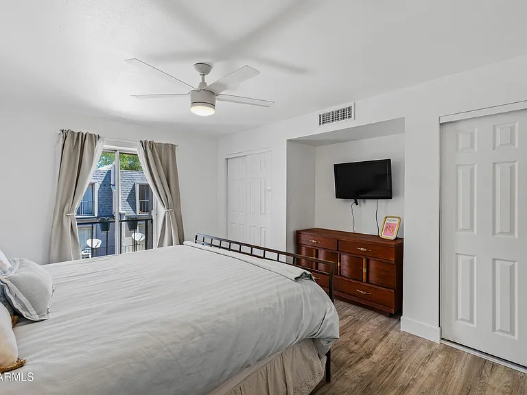 1010 E Osborn Rd #E — Photo 18