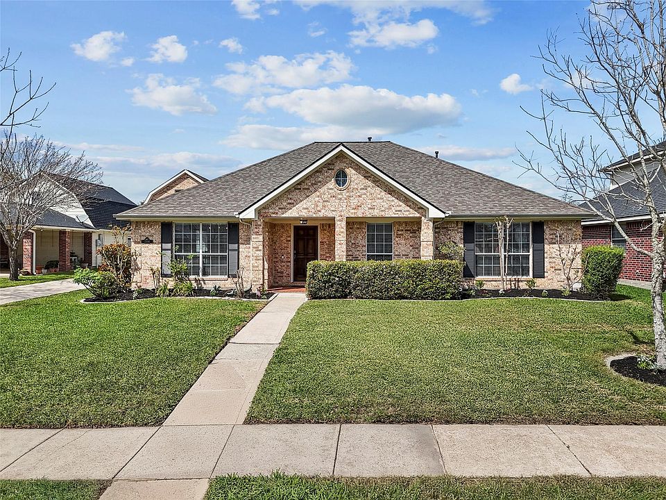 1st image of 2304 Meadows Boulevard