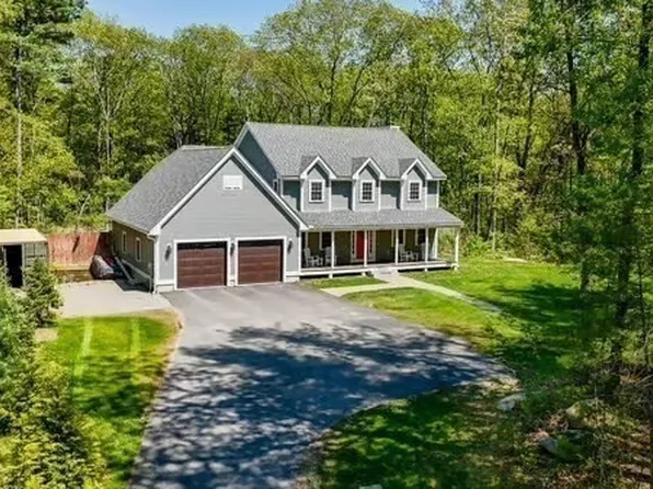 1230 Salem St, North Andover, MA 01845