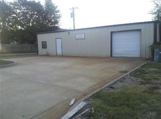 126 W Powhattan St, Ottawa, KS 66067