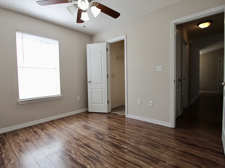 3151 Forrest Ave — Photo 9