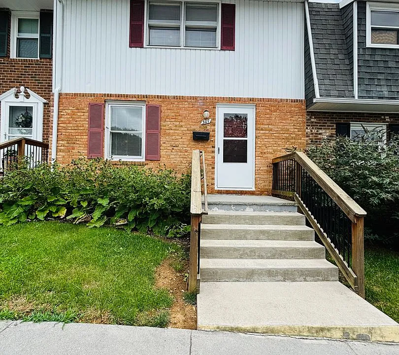 307 Fairfax Rd