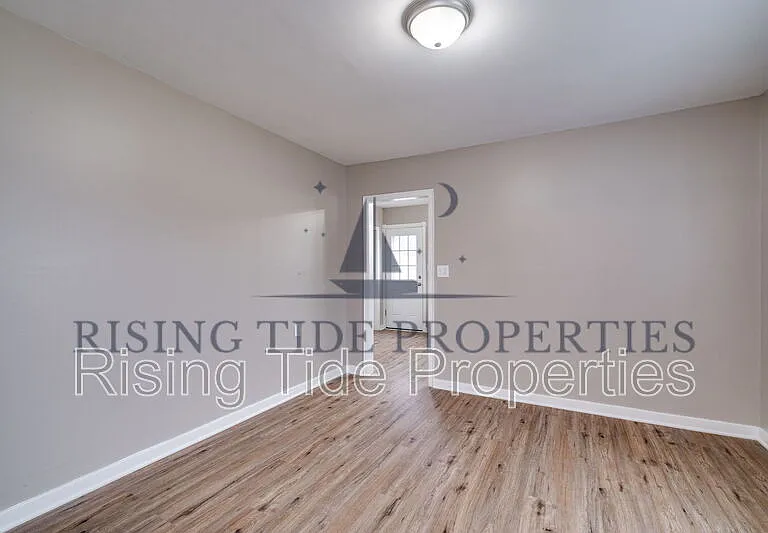 408 Margaret Dr — Photo 5
