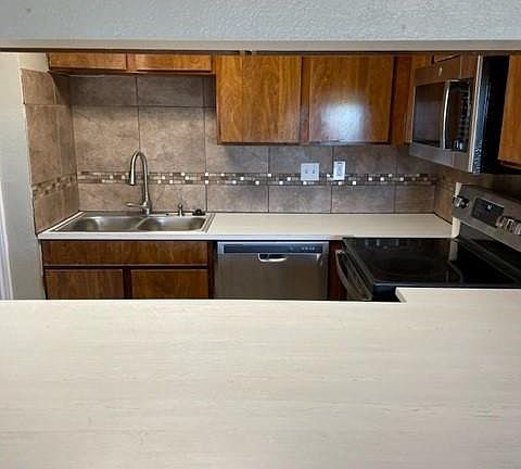 5th image of 418 Garland Dr APT 134