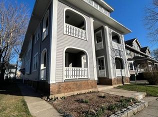 15 Farrington Pl, Rochester, NY 14610