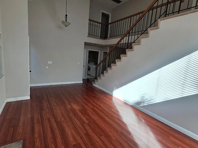 34515 Heathrow Ter — Photo 7