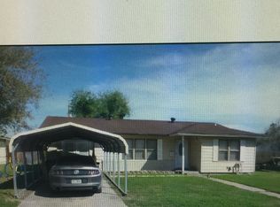 1004 Magnolia Dr, Refugio, TX 78377