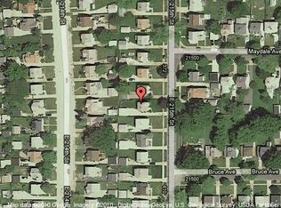 394 E 215th St, Euclid, OH 44123