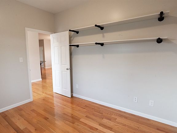 5th image of 8357 Overbrook Dr