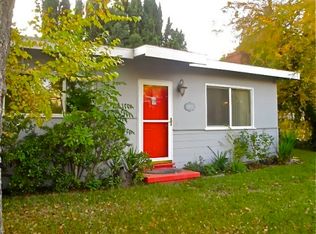 9012 Foothill Blvd, Sunland, CA 91040